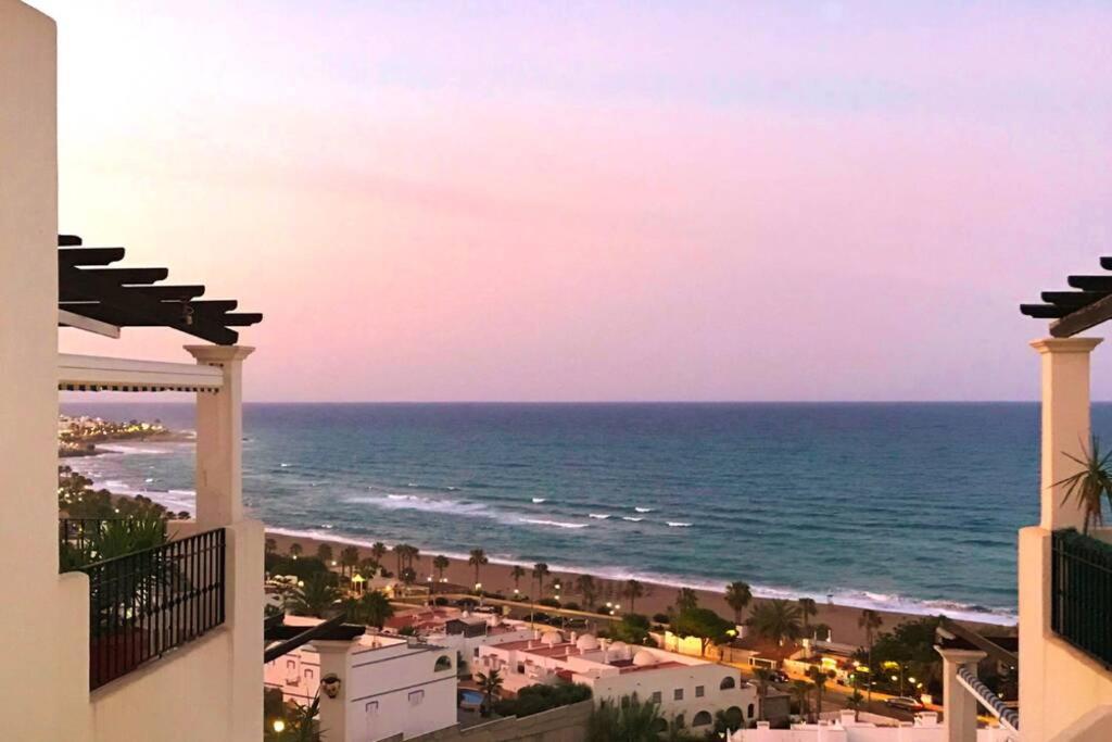 モハカルPenthouse With Large Terrace And Roof Solarium, With Amazing Sea Viewsアパートメント エクステリア 写真