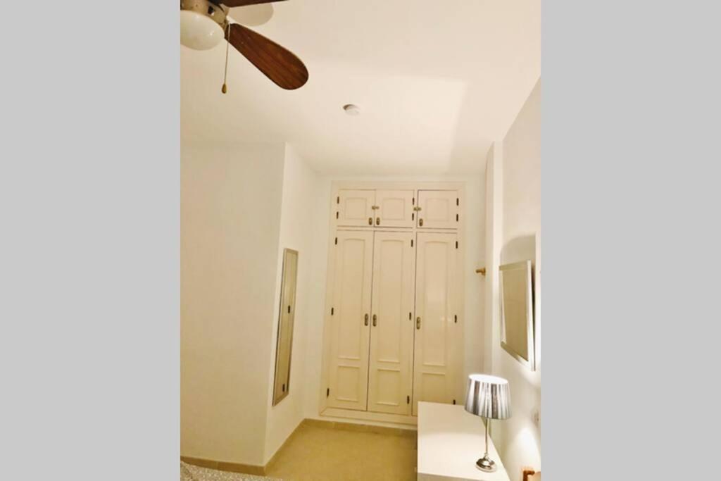 モハカルPenthouse With Large Terrace And Roof Solarium, With Amazing Sea Viewsアパートメント エクステリア 写真