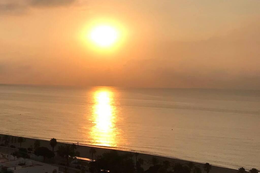 モハカルPenthouse With Large Terrace And Roof Solarium, With Amazing Sea Viewsアパートメント エクステリア 写真